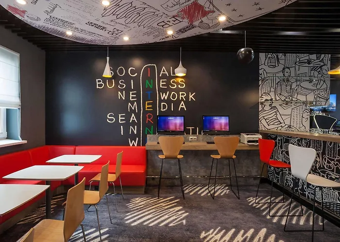 Ibis Kyiv Railway StationГотель